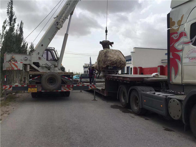 凤庆县狭窄场地（如小区、车间）适合用哪种吊车？